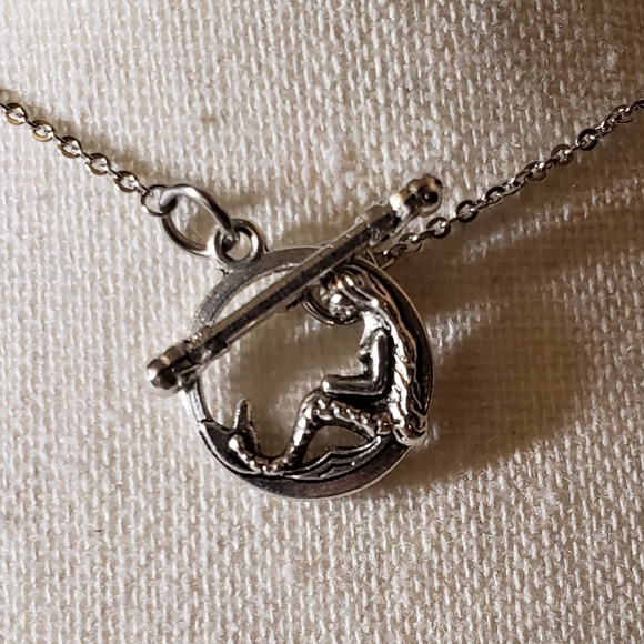 SOLD OUT Mermaid Necklace - Picture 4 of 7